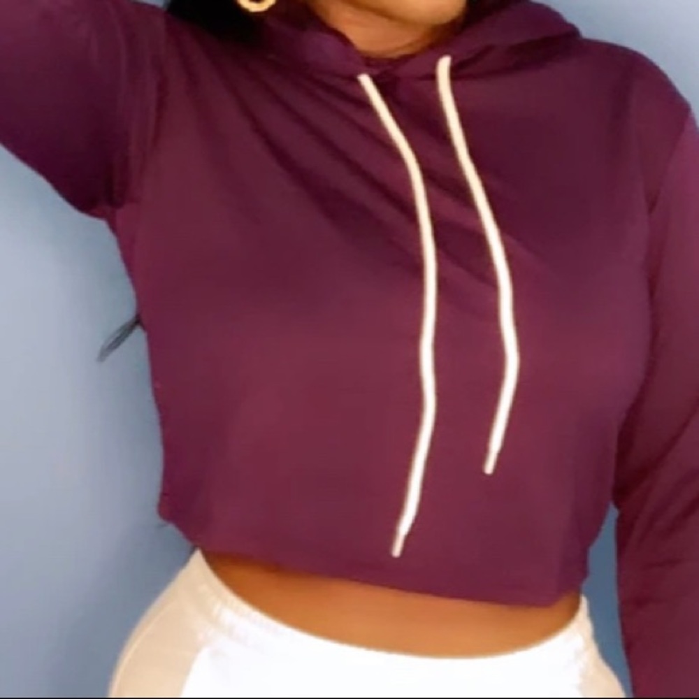 H&M Basic | DIVIDED Cropped Hoodie